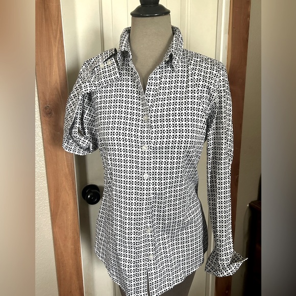 Top by Banana Republic - Picture 1 of 8